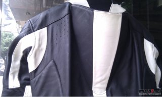 代车友出龙骑士连体皮衣