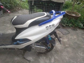 顺德出售一台3无车玩3300元