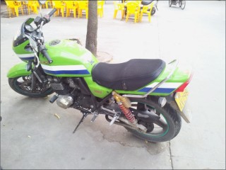 97款KAWASAKI猪头版ZRX400（原装度极高）