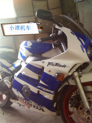 湖南衡阳9000出售CBR22跑车一台