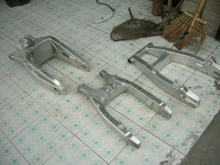 以前发过的，在老交易区里转回来！广州出售F5，CB13，黄蜂后平叉！