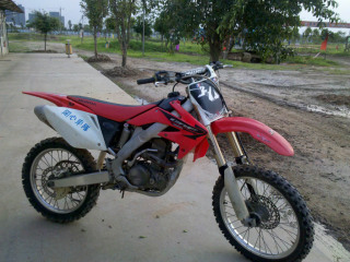 顺德 2.2 W 出 2005 CRF250 , 广东爱好者优先