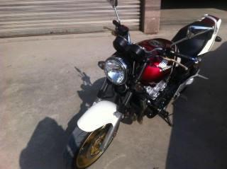 07年CB400vtec3代。降价出售中。26999.求秒