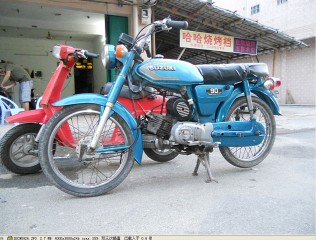 （代友）卖古董。84年铃木K90。收藏车