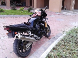 （代友）FZ400出或者换跑车。（急换车 已经改价格了。不要排气11000拿走，