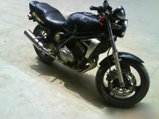 广西灵山8000代友出马车(川崎宝马250)