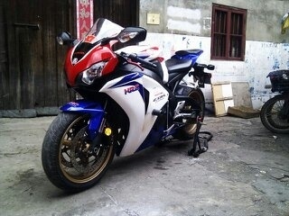 南宁出爆水09 CBR1000！！！！！！！！标题长长长的！！！