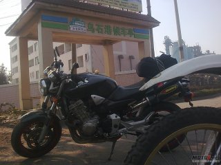 顺德一口价30000出售02年精神的美版黄蜂900   只卖3天