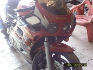 肇庆四会代友8500元出CBR22期一辆