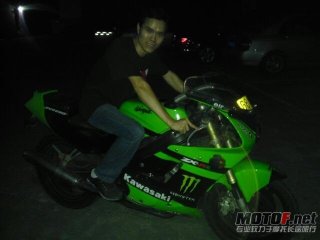 佛山代友出售川崎ZXR250RR,价格7800