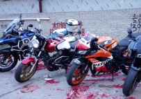 江门，2.1W出CB400三代