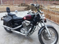 出售1995年本田铁马400cc,原版原柒车况良好，保养到位，成色非常优良，偶尔跑下绿道。