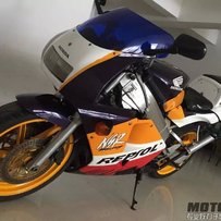 出售一不收藏的NSR250.3仔。