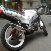 广东省韶关市出售精神 雅马哈TZR 125。