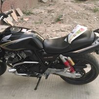 靓仔CB400vtec1代