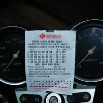 广州花都转让两台车01款 CB4OO一代   03款川崎ZR750