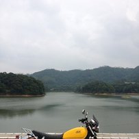 棍王CB400SS，待售。