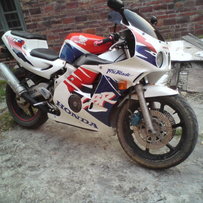 肇庆广宁出售2台精神CBR22,价7800元.