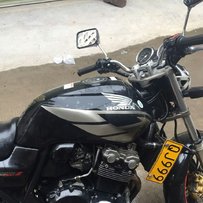 19000出一台超级精神的一代CB400，卖了换大R