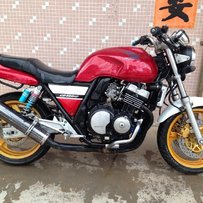 阳江出售2台精神94CB400    12000接小刀
