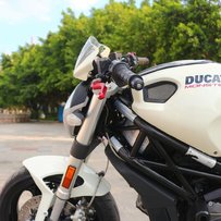出售09杜卡迪696～顶帖有奖