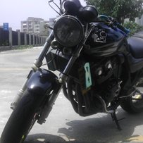 代友出售01CB400一代，送全新160普利丝通后胎一条