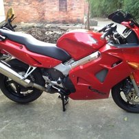 茂名 2万整急出售超新净 VFR800