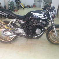 梧州出cb400vtec1