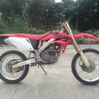 出05年CRF250r