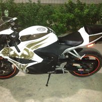 整车出售09年凤凰花CBR600