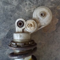 RGV23后减震。国产CBR17前包围头罩带大灯。