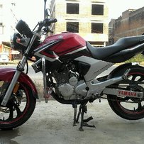 厂西梧州藤县代友出售雅马哈天剑王250一台