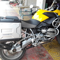 东莞代友出售宝马09年R1200GS,爬鸡XR250，10年R1