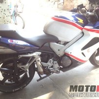 04年 VFR800   28000价格一步到位  求秒  车保证无毛病