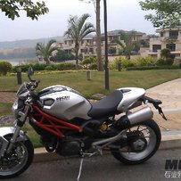 惠州7.4万出原板原漆杜卡迪M1100