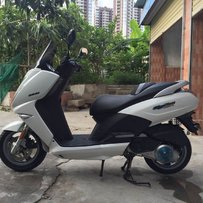 珠海代友20000出售一台标致200i新车