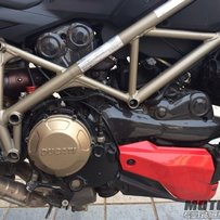 河源代好友出售10年杜卡迪1100S版街霸，售113000RMB