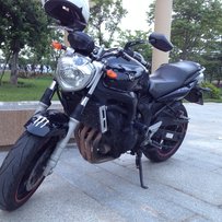 中山出自用yamahaFZ6N