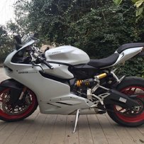 东莞长安代友出杜卡迪——899