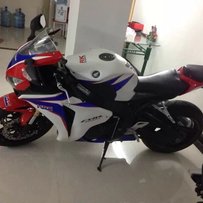 代友出售08鹦鹉CBR1000,08川崎6R.