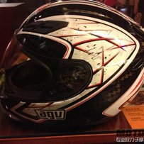 800元出2012年AGV K4 XXL码