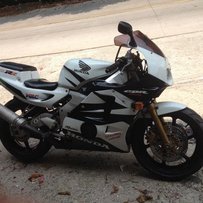 出售本田CBR25022期一部