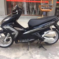 广西贵港市出2015款 HONDA泰国弯刀AIR BLAED125