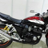 代友发贴出06年XJR400