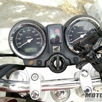 广东河源市区出售本田04年黄蜂919