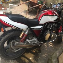 出售一部·机头很静94cb400；车在我手绝对没有修