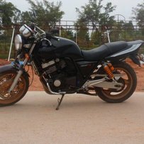 出售一辆挺新的94CB400.