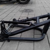 KAWASKI川崎ZRX400后摇臂