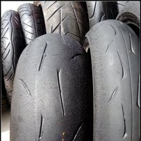 出售一对普利司通R10全热熔轮胎 价格便宜