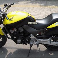 求购小黄蜂一台（请版主别删贴）